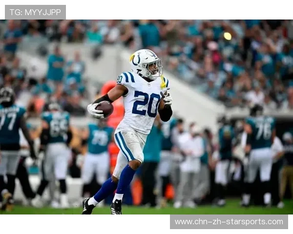 NFL 四分卫被撞飞一米！慢镜吓坏网友