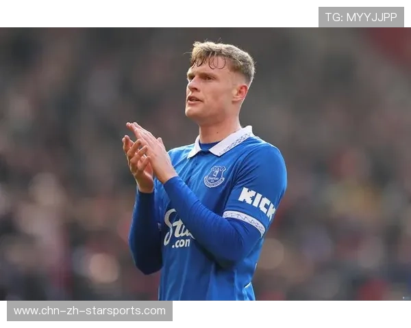 曼联放弃一名亿级目标，另辟蹊径签青年才