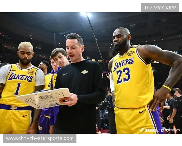 球队防守效率提升，教练体系获称赞，防守型球队